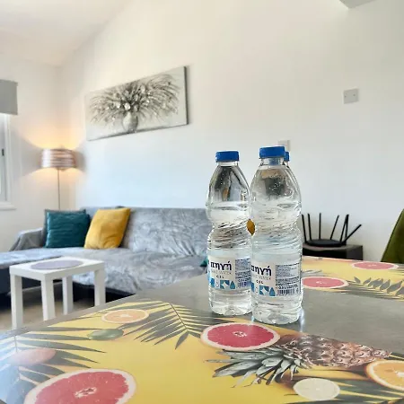 Apartment Sun Julz - Queens Gardens Paphos